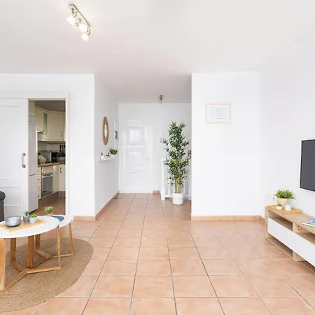 Frontline Duplex Arenitas With Pool Hébergement de vacances *